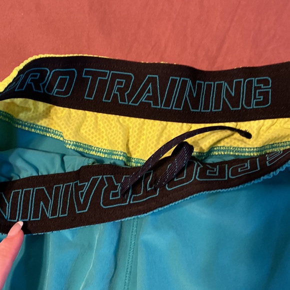 Men’s Nike pro training shorts with pockets size medium - Picture 4 of 8